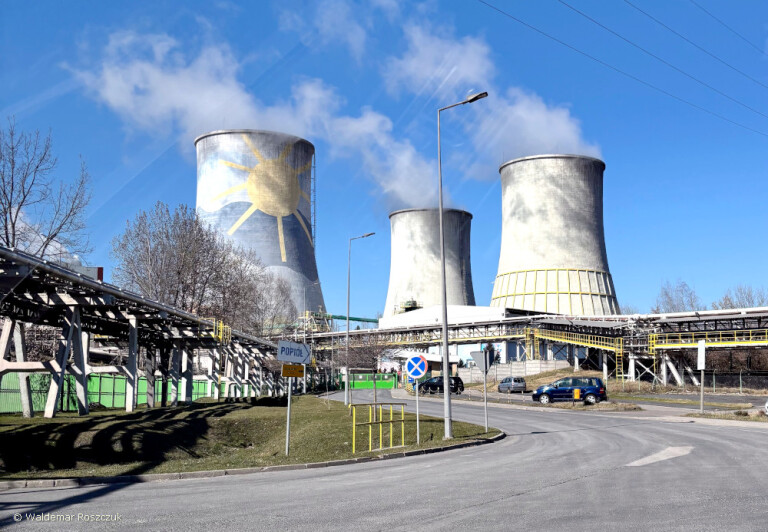 Nowe przepisy o znakach zakazu fotografowania i filmowania infrastruktury krytycznej