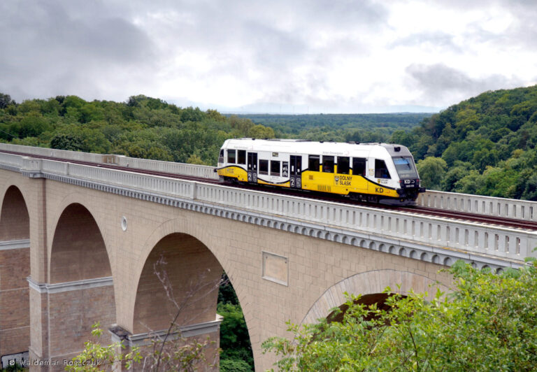 W życie wchodzi nowy rozkład jazdy pociągów