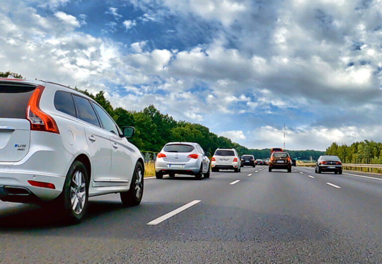 Trzymaj dystans, nie jedź na zderzaku